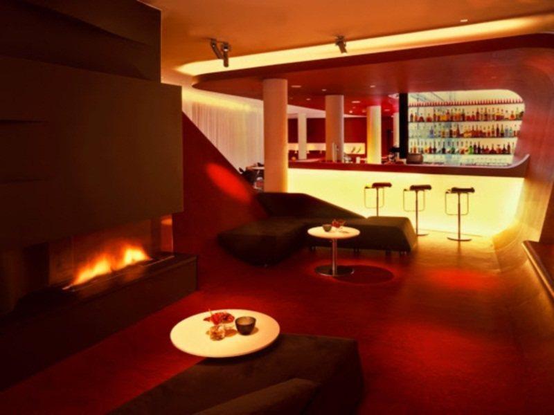 Hotel Q! Берлин Ресторан фото